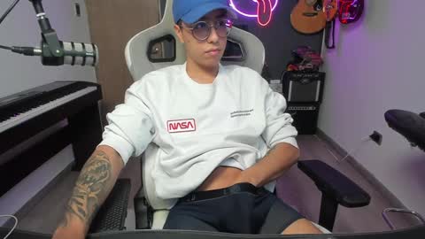 Snapshot of bigxboy96 chatting on 01/19/25, 09:01 bigxboy96 online show from 01/19/25, 09:01