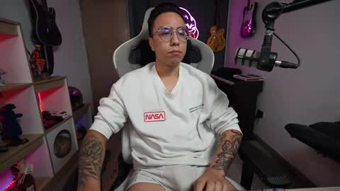 Snapshot of bigxboy96 chatting on 09/19/25, 07:10 bigxboy96 online show from 09/19/25, 07:10