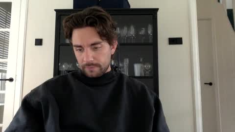 Snapshot of bikdig1 chatting on 02/21/25, 02:48 bikdig1 online show from 02/21/25, 02:48