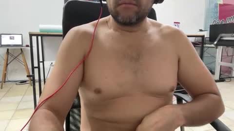 Snapshot of biker_hot chatting on 04/01/26, 06:27 biker_hot online show from 04/01/26, 06:27