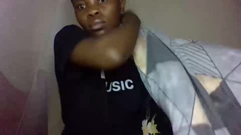 Snapshot of bilia_ebony chatting on 05/18/26, 05:24 Bilia online show from 05/18/26, 05:24