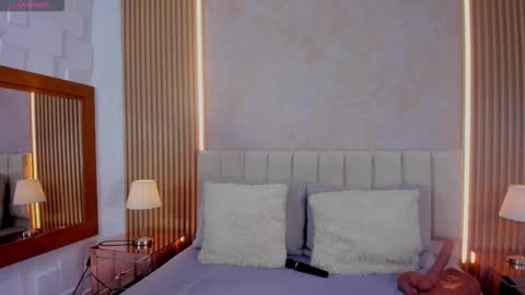 Snapshot of bilie_rouse1 chatting on 12/22/25, 03:03 Bilie online show from 12/22/25, 03:03