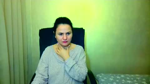 Snapshot of bililay chatting on 02/08/25, 10:40 DOM NIKA online show from 02/08/25, 10:40