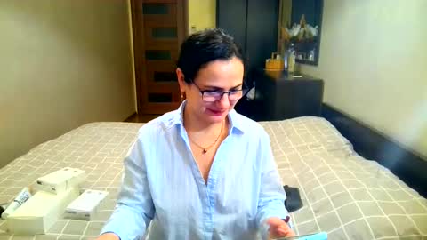 Snapshot of bililay chatting on 01/18/26, 09:18 DOM NIKA online show from 01/18/26, 09:18