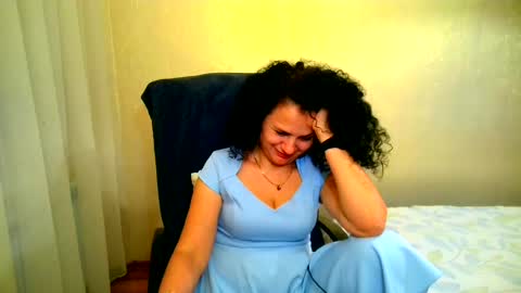 DOM NIKA online show from 06/19/26, 09:29