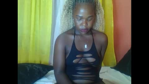 Snapshot of bilion_ass chatting on 12/17/24, 12:00 TREZAH online show from 12/17/24, 12:00