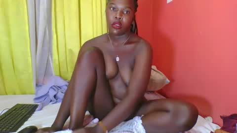 Snapshot of bilion_ass chatting on 03/06/25, 12:10 TREZAH online show from 03/06/25, 12:10