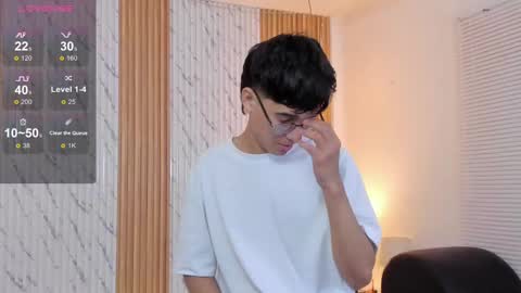 Billie online show from 10/31/25, 04:02