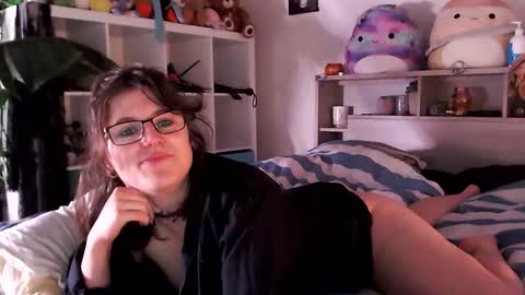 Billie Wilde twitter BillieWildeLove online show from 12/21/25, 11:01