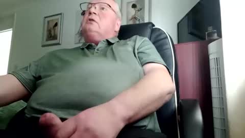 Snapshot of billlllllyb chatting on 03/20/26, 01:16 billlllllyb online show from 03/20/26, 01:16