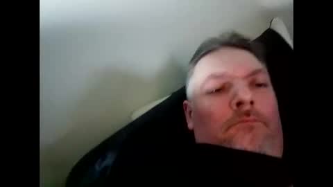 Snapshot of billobongg chatting on 12/17/25, 05:02 billobongg online show from 12/17/25, 05:02