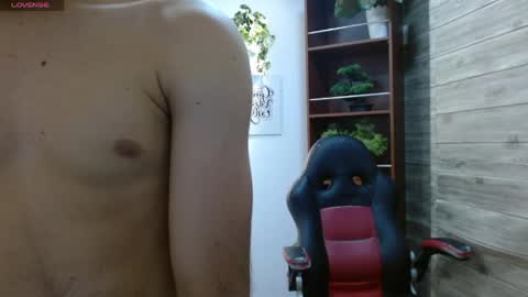 Snapshot of billy_wild chatting on 04/23/26, 12:29 billy wild online show from 04/23/26, 12:29
