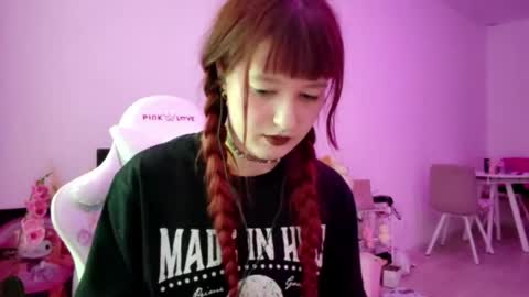 Snapshot of billyelandauer chatting on 04/14/26, 08:37 Bella online show from 04/14/26, 08:37