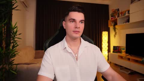 Snapshot of billypassion chatting on 02/18/25, 04:48 BillyPassion online show from 02/18/25, 04:48