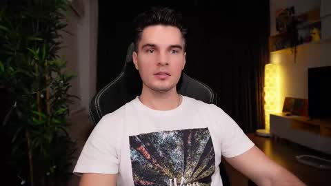 Snapshot of billypassion chatting on 11/13/25, 01:43 BillyPassion online show from 11/13/25, 01:43