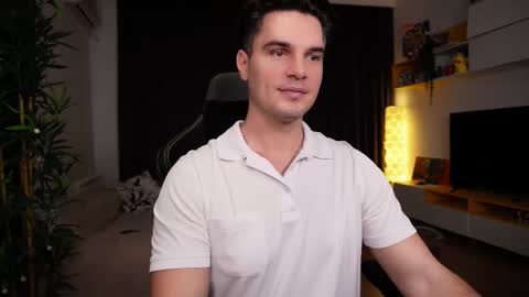 Snapshot of billypassion chatting on 11/17/25, 04:13 BillyPassion online show from 11/17/25, 04:13