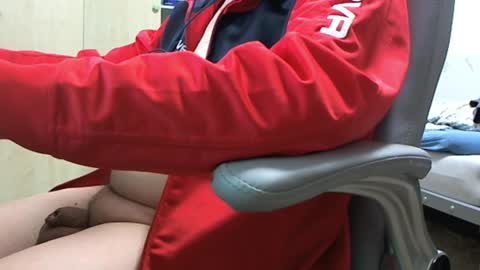 Snapshot of bilove222 chatting on 12/05/24, 04:23 bilove222 online show from 12/05/24, 04:23