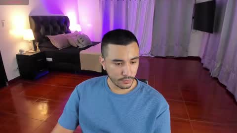 Snapshot of bilyryan1 chatting on 02/11/25, 02:25 Nick Moca online show from 02/11/25, 02:25