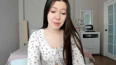 Snapshot of bina_mima chatting on 04/18/26, 09:35 bina_mima online show from 04/18/26, 09:35