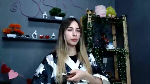 Snapshot of binalina chatting on 10/11/25, 12:26 binalina online show from 10/11/25, 12:26