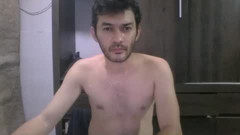 Snapshot of binhodm1 chatting on 01/17/25, 12:10 binhodm1 online show from 01/17/25, 12:10