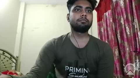 Snapshot of birbikrom104 chatting on 11/03/25, 02:40 birbikrom104 online show from 11/03/25, 02:40