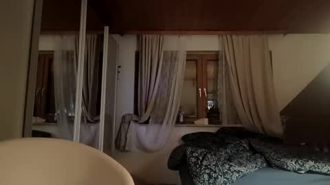 Snapshot of bisasam02 chatting on 02/02/26, 09:08 pocolococo online show from 02/02/26, 09:08