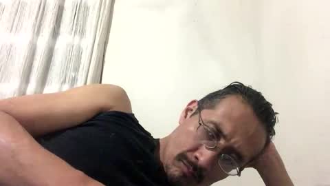 Snapshot of bisexmangenx chatting on 10/18/25, 07:09 Manu O online show from 10/18/25, 07:09