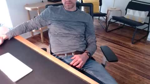 Snapshot of bisexy_man chatting on 03/11/26, 05:52 bisexy_man online show from 03/11/26, 05:52