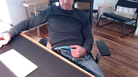 Snapshot of bisexy_man chatting on 03/18/26, 02:09 bisexy_man online show from 03/18/26, 02:09