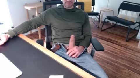 Snapshot of bisexy_man chatting on 04/11/26, 05:06 bisexy_man online show from 04/11/26, 05:06