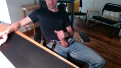 Snapshot of bisexy_man chatting on 04/14/26, 03:40 bisexy_man online show from 04/14/26, 03:40