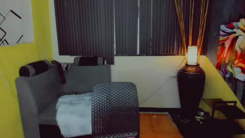 Snapshot of bitchcommanderstella chatting on 01/12/26, 11:48 3 online show from 01/12/26, 11:48