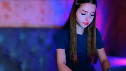 Snapshot of bitter__peach chatting on 03/07/26, 05:32 Margo online show from 03/07/26, 05:32