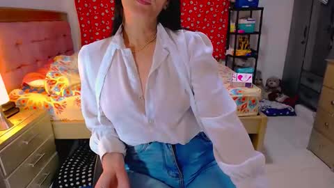 Snapshot of bittermomxxx chatting on 04/12/26, 04:39 bittermomxxx online show from 04/12/26, 04:39
