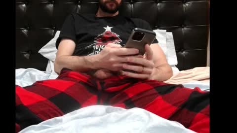 Snapshot of bj18643 chatting on 12/25/24, 03:28 BJboi online show from 12/25/24, 03:28