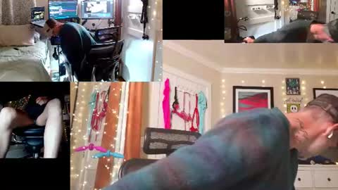 Snapshot of bj_boomer13 chatting on 07/06/26, 11:40 Kais Toy online show from 07/06/26, 11:40