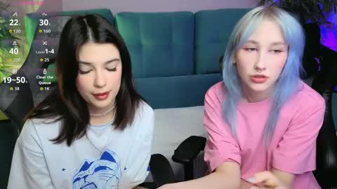 Snapshot of bjliki chatting on 04/17/26, 03:37 Julia online show from 04/17/26, 03:37