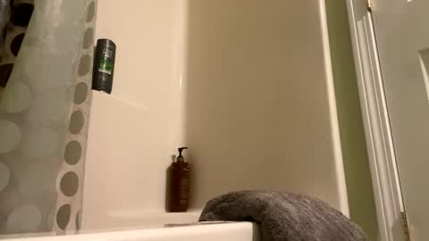 Snapshot of bkt427 chatting on 03/19/26, 03:54 bkt427 online show from 03/19/26, 03:54