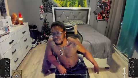 Plant Base Streamers From Pennsylvania online show from 12/30/24, 11:17