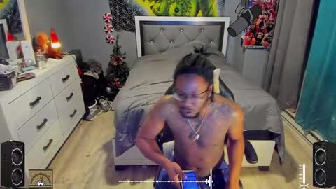 Plant Base Streamers From Pennsylvania online show from 01/03/25, 12:11