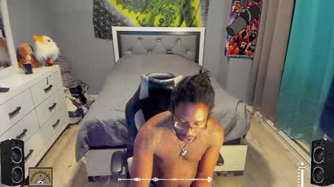 Plant Base Streamers From Pennsylvania online show from 01/26/25, 12:05