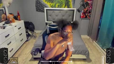 Plant Base Streamers From Pennsylvania online show from 03/05/25, 12:27