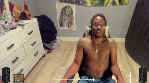 Plant Base Streamers From Pennsylvania online show from 09/23/25, 10:24