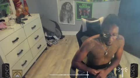 Plant Base Streamers From Pennsylvania online show from 10/05/25, 09:24