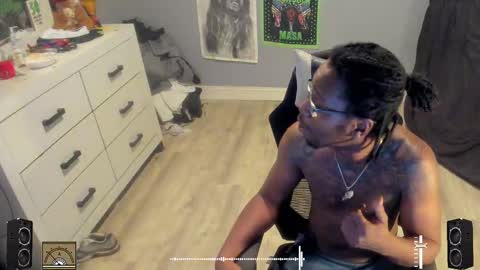 Plant Base Streamers From Pennsylvania online show from 10/10/25, 12:53