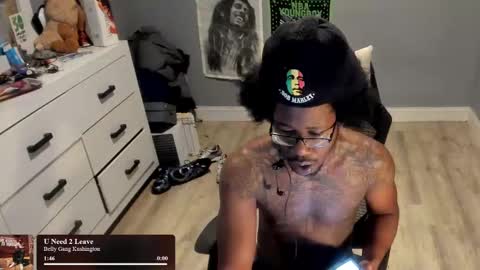 Plant Base Streamers From Pennsylvania online show from 11/09/25, 11:47