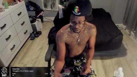 Plant Base Streamers From Pennsylvania online show from 11/17/25, 11:32