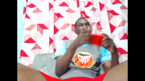 Snapshot of black30cmdick chatting on 12/18/24, 01:05 maquina online show from 12/18/24, 01:05