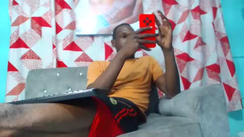 Snapshot of black30cmdick chatting on 01/14/25, 02:29 maquina online show from 01/14/25, 02:29